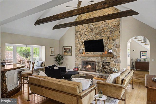 3521 N SUGAN RD, New Hope, PA 18938