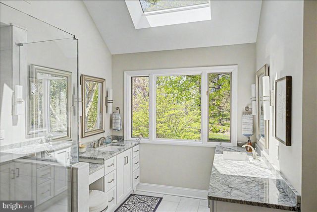 3521 N SUGAN RD, New Hope, PA 18938