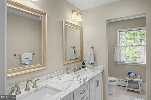 3521 N SUGAN RD, New Hope, PA 18938
