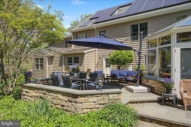 3521 N SUGAN RD, New Hope, PA 18938