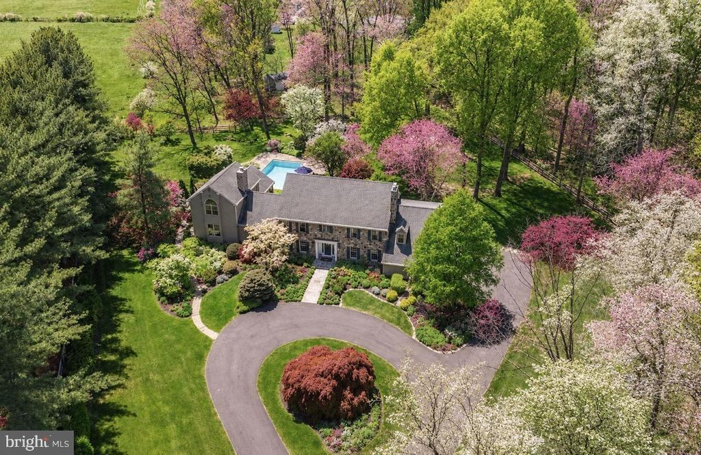3521 N SUGAN RD, New Hope, PA 18938