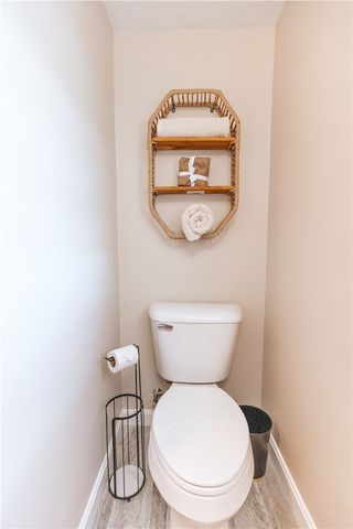 28 Dixon Street, Newport, RI 02840