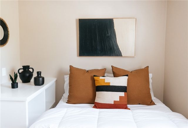 28 Dixon Street, Newport, RI 02840