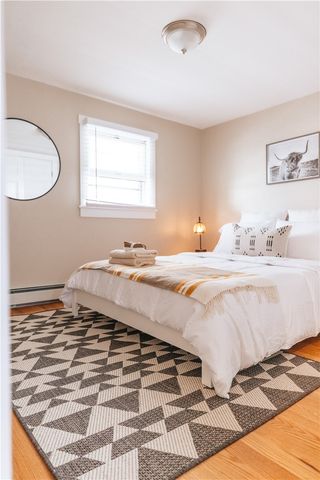 28 Dixon Street, Newport, RI 02840