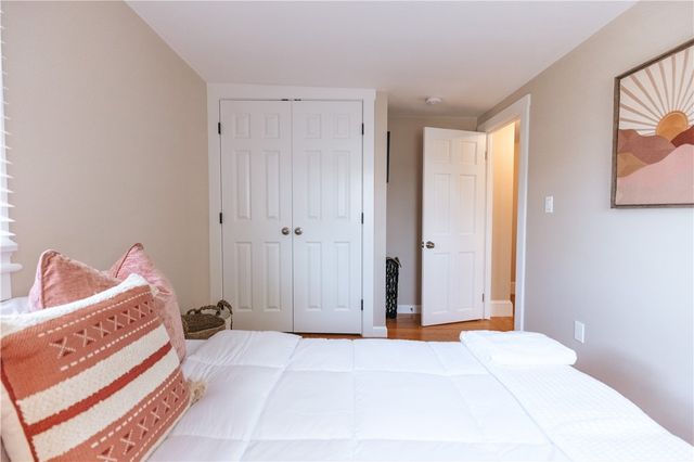 28 Dixon Street, Newport, RI 02840