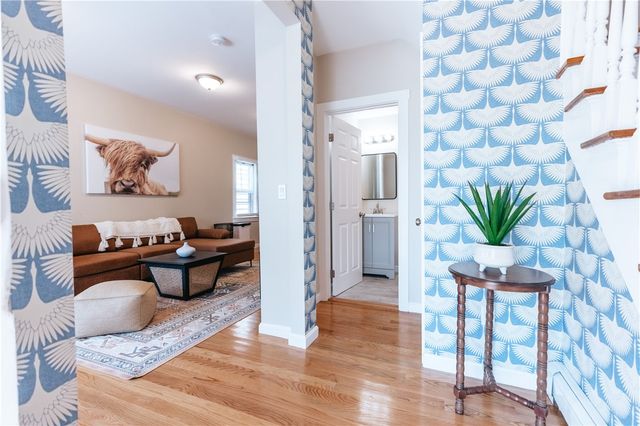 28 Dixon Street, Newport, RI 02840