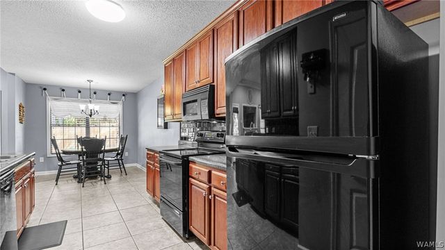 4148 Macon, Northport, AL 35473
