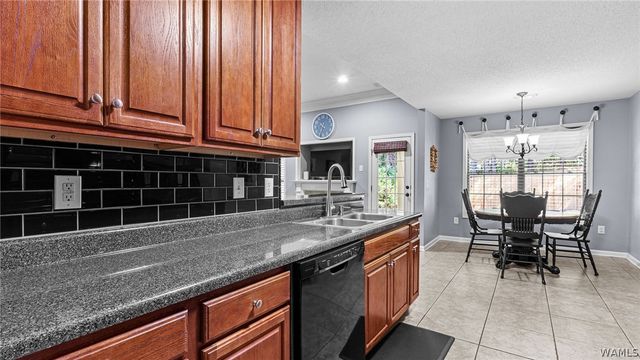 4148 Macon, Northport, AL 35473