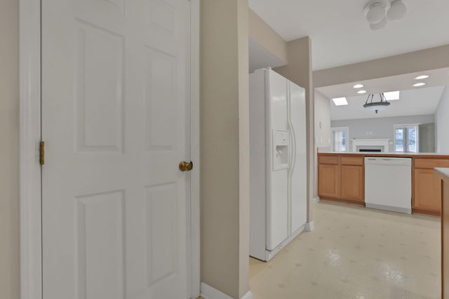 5530 Brighton Hill Lane, Dublin, OH 43016