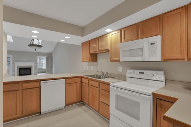 5530 Brighton Hill Lane, Dublin, OH 43016