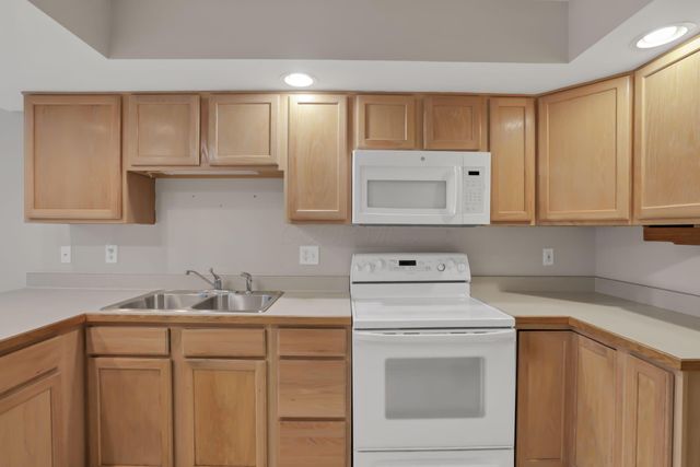 5530 Brighton Hill Lane, Dublin, OH 43016