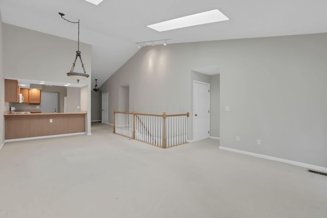 5530 Brighton Hill Lane, Dublin, OH 43016