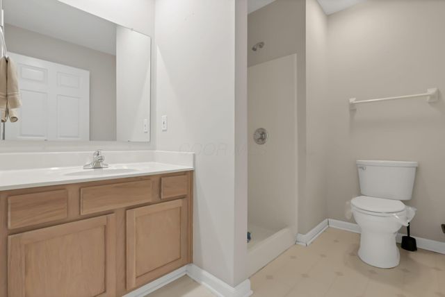5530 Brighton Hill Lane, Dublin, OH 43016