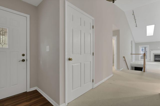 5530 Brighton Hill Lane, Dublin, OH 43016