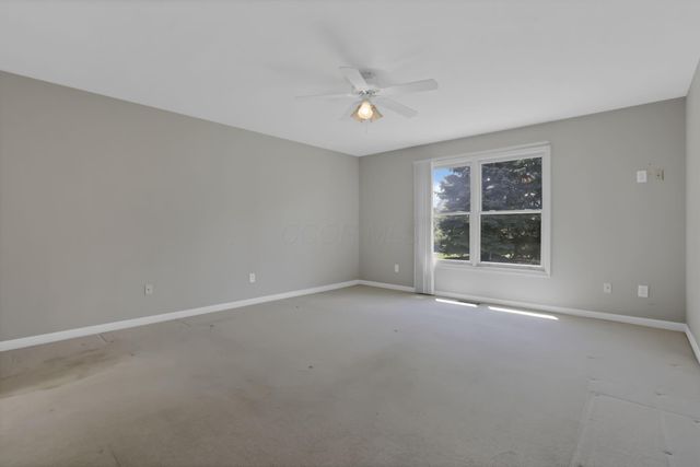 5530 Brighton Hill Lane, Dublin, OH 43016