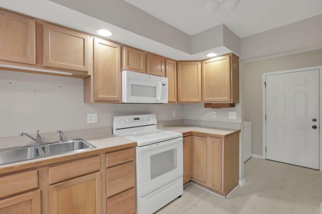 5530 Brighton Hill Lane, Dublin, OH 43016