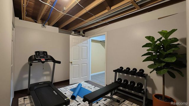 6790 Hinchey Road, Putnam Township, MI 48169