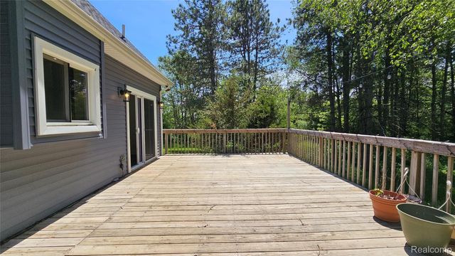 6790 Hinchey Road, Putnam Township, MI 48169