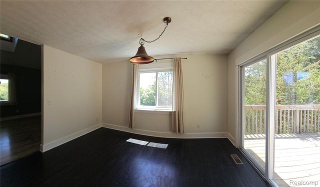 6790 Hinchey Road, Putnam Township, MI 48169