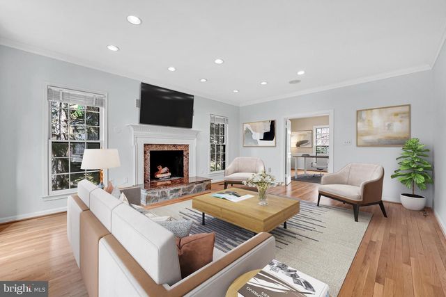 5825 MOSSROCK, Rockville, MD 20852