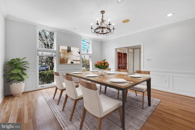 5825 MOSSROCK, Rockville, MD 20852