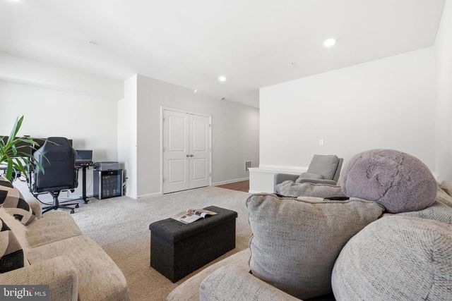 7753 VENICE LN, Severn, MD 21144