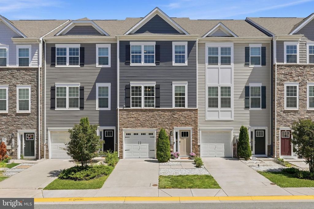 7753 VENICE LN, Severn, MD 21144