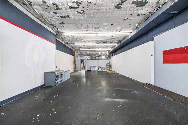 42 N Main Street, Three Rivers, MI 49093