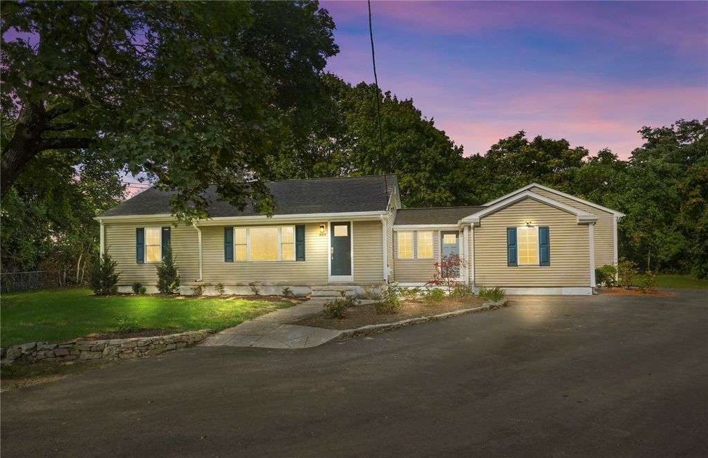 889 Centerville Road, Warwick, RI 02886
