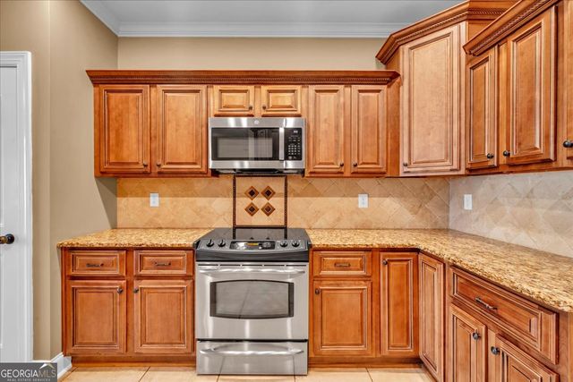 302 Sage Meadows Lane, Bonaire, GA 31005