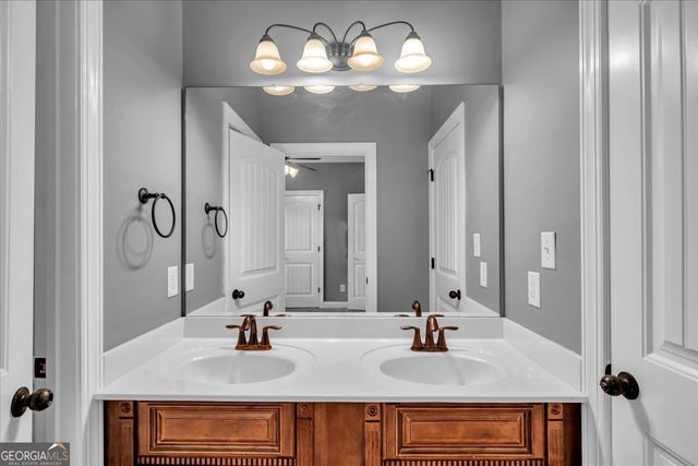 302 Sage Meadows Lane, Bonaire, GA 31005