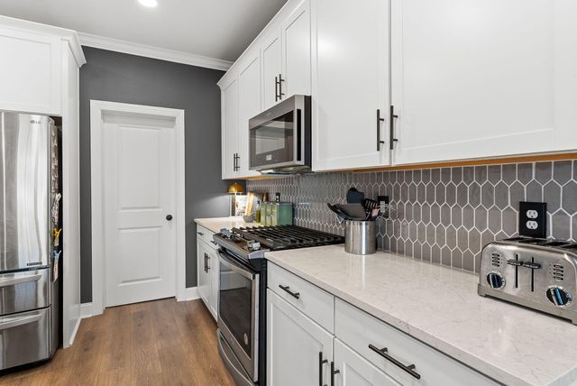 711 Yellow Leaf Lane, Summerville, SC 29486