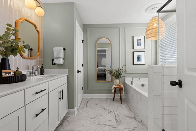 711 Yellow Leaf Lane, Summerville, SC 29486