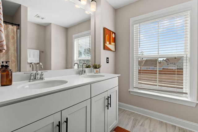 711 Yellow Leaf Lane, Summerville, SC 29486