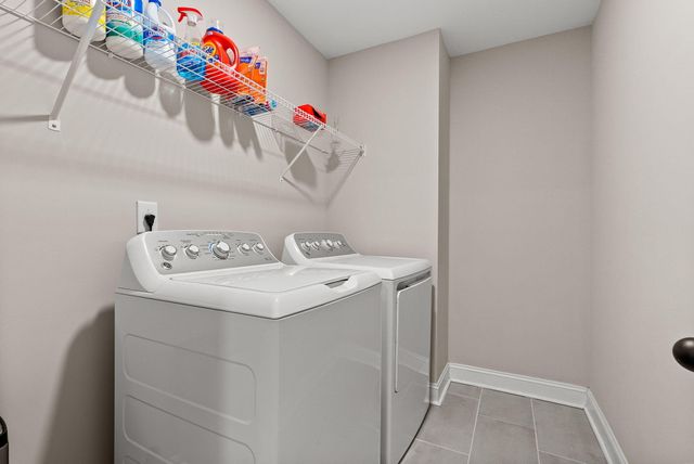 711 Yellow Leaf Lane, Summerville, SC 29486