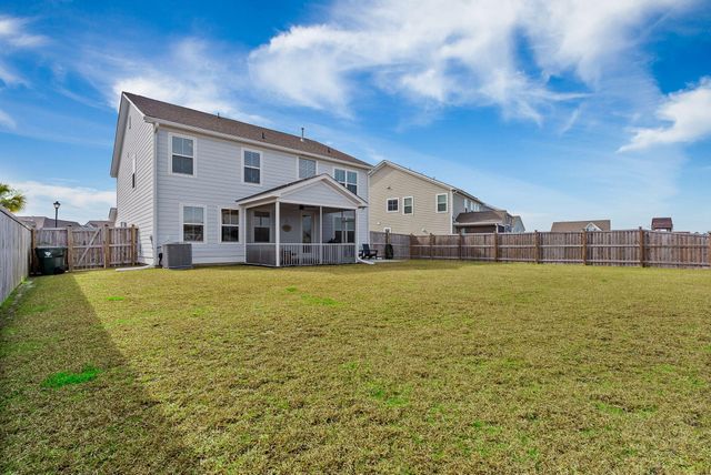 711 Yellow Leaf Lane, Summerville, SC 29486