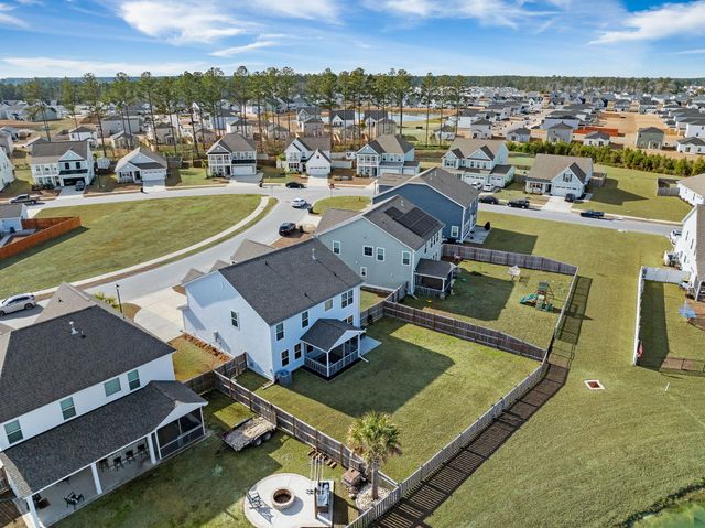 711 Yellow Leaf Lane, Summerville, SC 29486