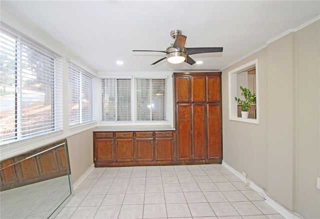 38 La Rue NW Place, Atlanta, GA 30327