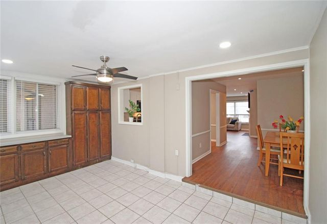 38 La Rue NW Place, Atlanta, GA 30327