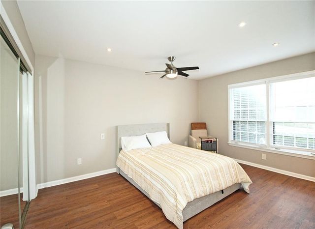 38 La Rue NW Place, Atlanta, GA 30327