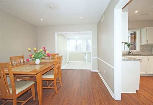 38 La Rue NW Place, Atlanta, GA 30327