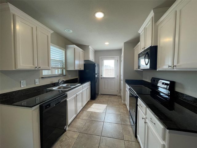 3003 Weave Court, Granbury, TX 76049
