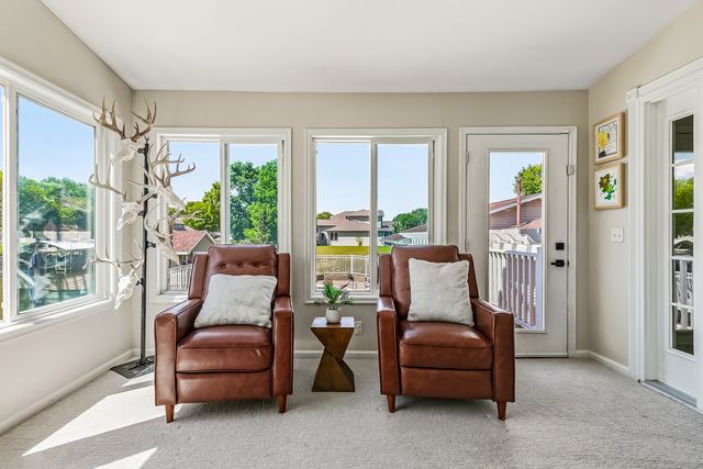 3530 E Harbor Drive, Bettendorf, IA 52722