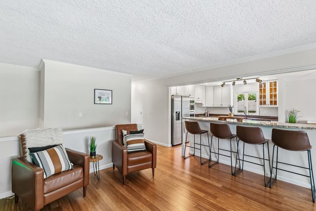 3530 E Harbor Drive, Bettendorf, IA 52722