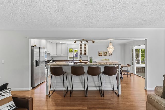 3530 E Harbor Drive, Bettendorf, IA 52722