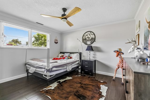 3530 E Harbor Drive, Bettendorf, IA 52722