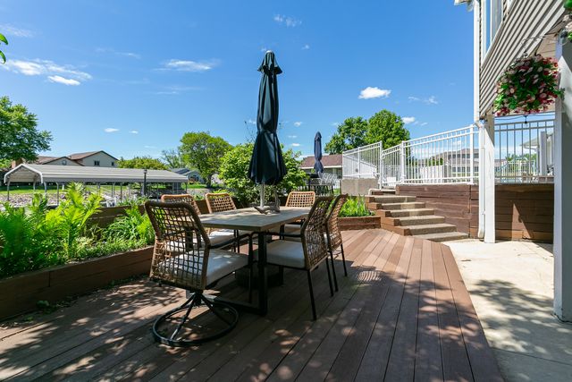 3530 E Harbor Drive, Bettendorf, IA 52722