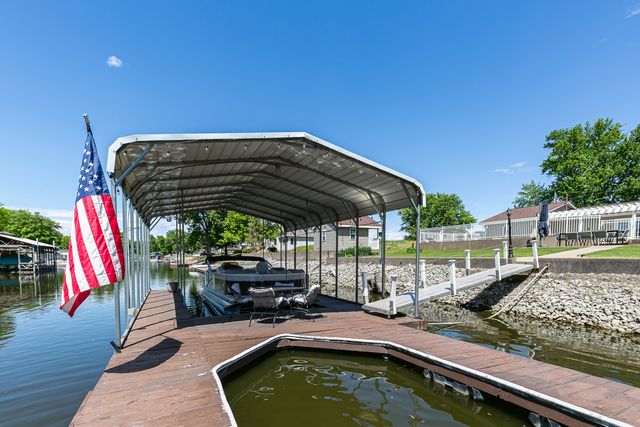 3530 E Harbor Drive, Bettendorf, IA 52722