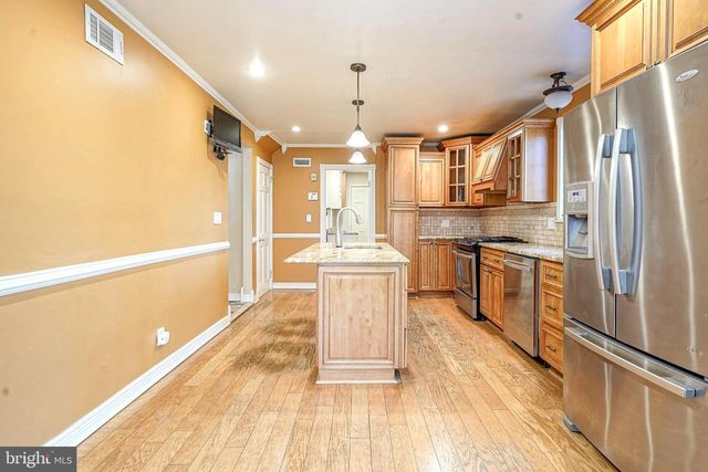 32 ALBERTUS DR, Williamstown, NJ 08094