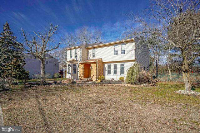 32 ALBERTUS DR, Williamstown, NJ 08094